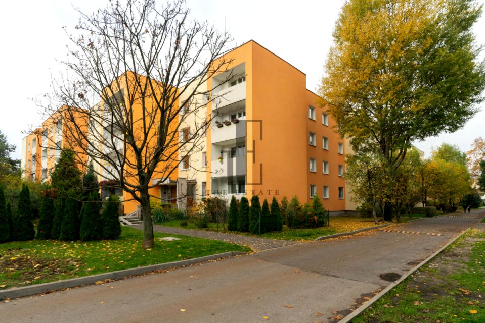 Mieszkanie w bloku mieszkalnym do remontu 66 50 m² na sprzedaż Warszawa