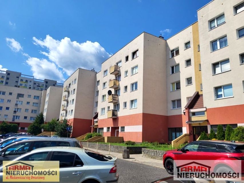 Sprzedam mieszkanie w domu wielorodzinnym m3 z kuchnią z oknem 76 m² ul