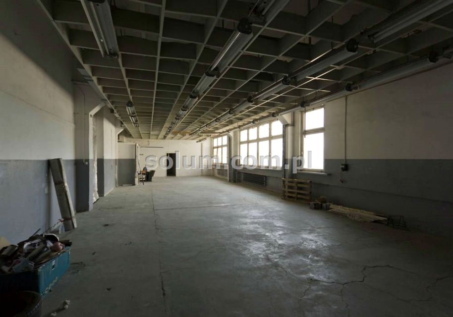 Budynek użytkowy Warszawa