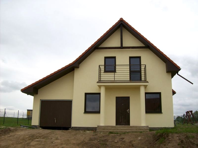 Dom z garażem