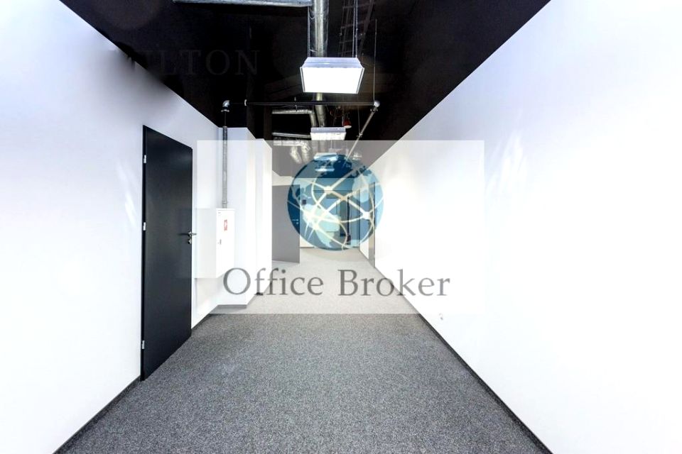 Budynek użytkowy Warszawa