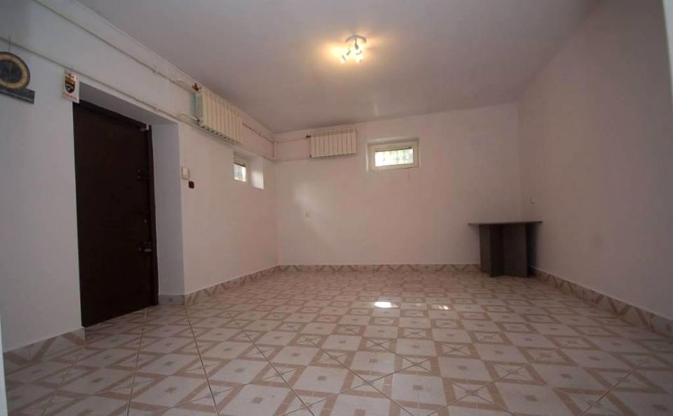 Budynek użytkowy Warszawa