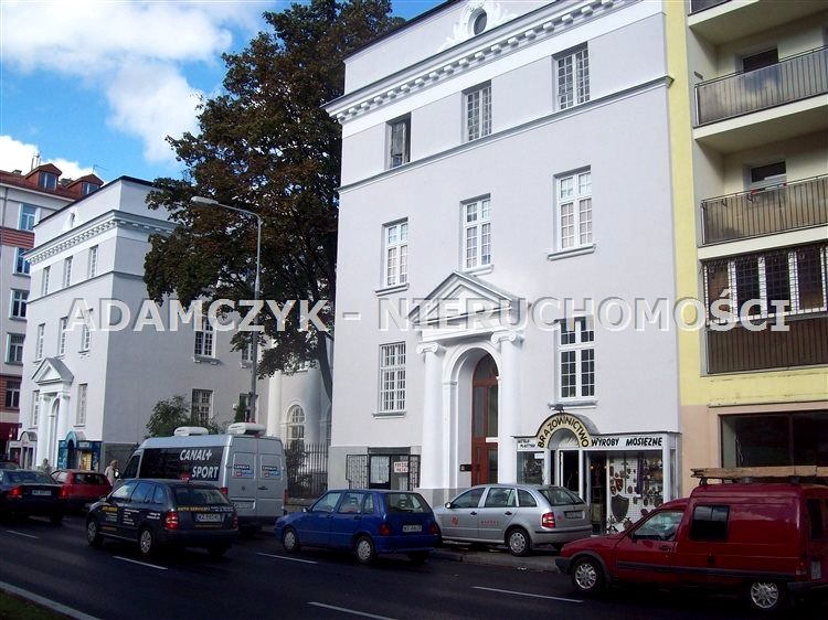 Budynek użytkowy Warszawa