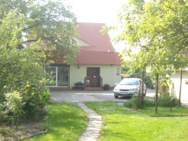 Dom Borek Strzeliński