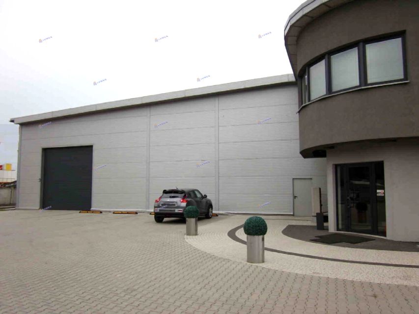 Budynek użytkowy Warszawa