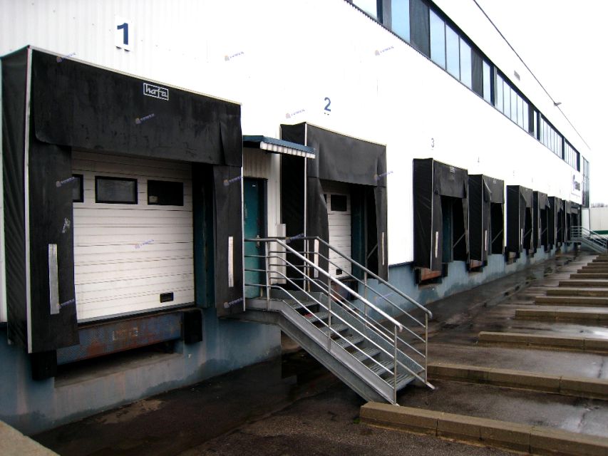 Budynek użytkowy Warszawa