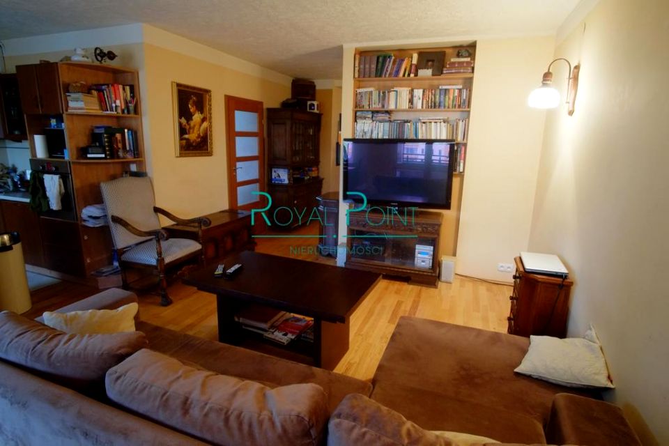 Mieszkanie blok mieszkalny przy lesie