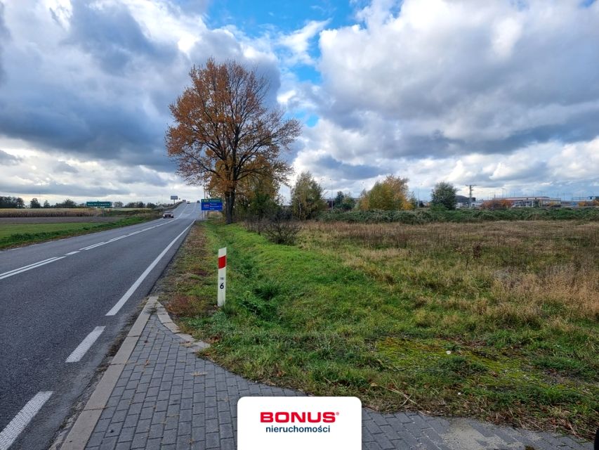 Działka usługowa sprzedam