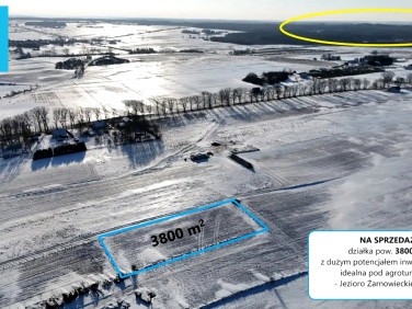 Działka nad jeziorem