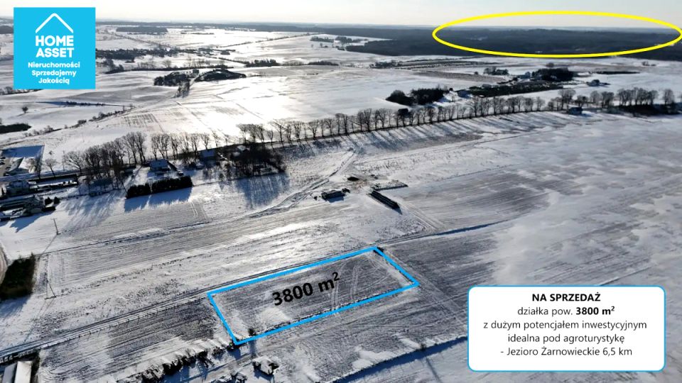 Działka nad jeziorem