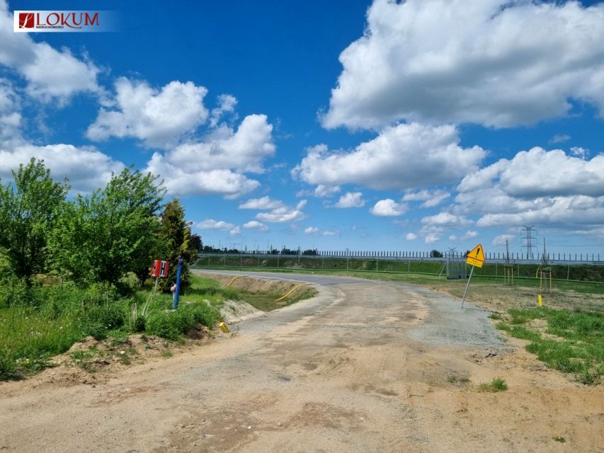 Działka usługowa Częstkowo
