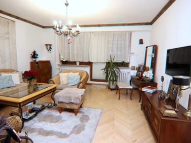 Mieszkanie blok mieszkalny przy lesie