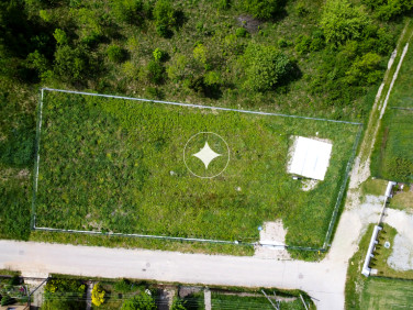 Ogrodzona działka sprzedam