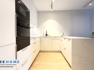 Mieszkanie blok mieszkalny przy lesie