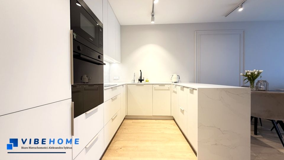 Mieszkanie blok mieszkalny przy lesie