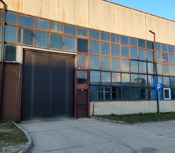 Budynek użytkowy Warszawa