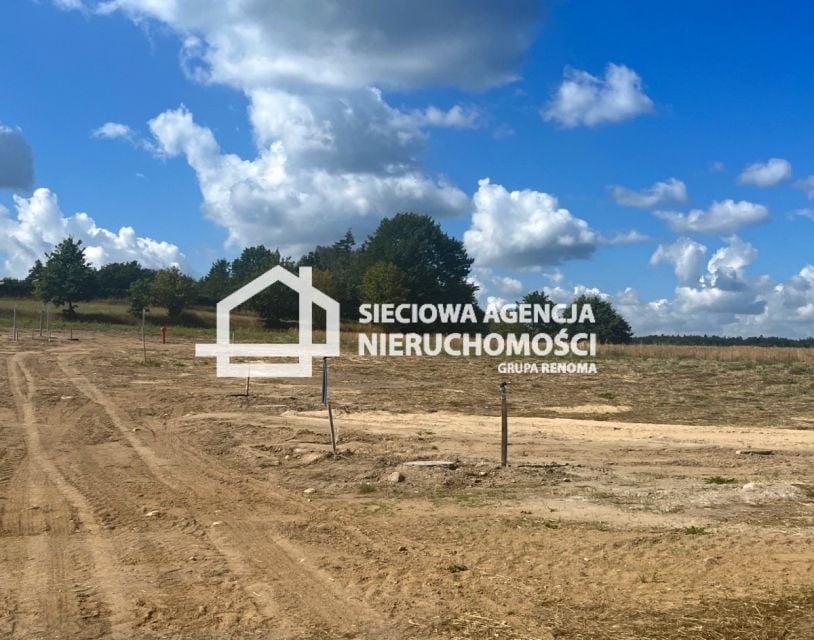 Działka przy lesie