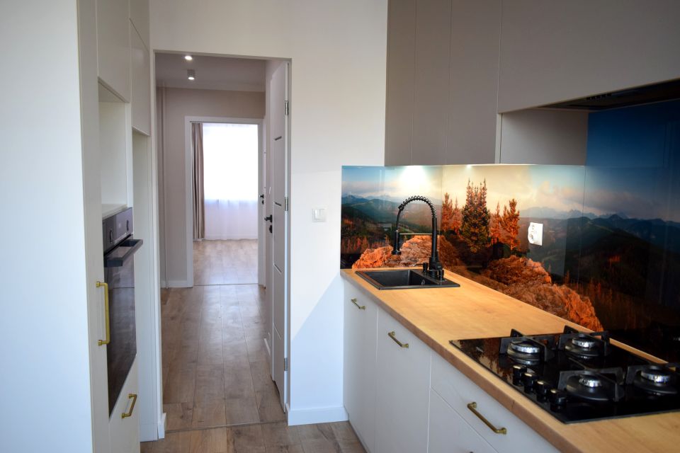 Mieszkanie blok mieszkalny przy lesie