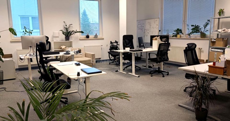 Budynek użytkowy Warszawa