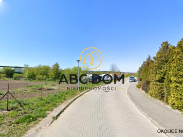 Działka przy lesie