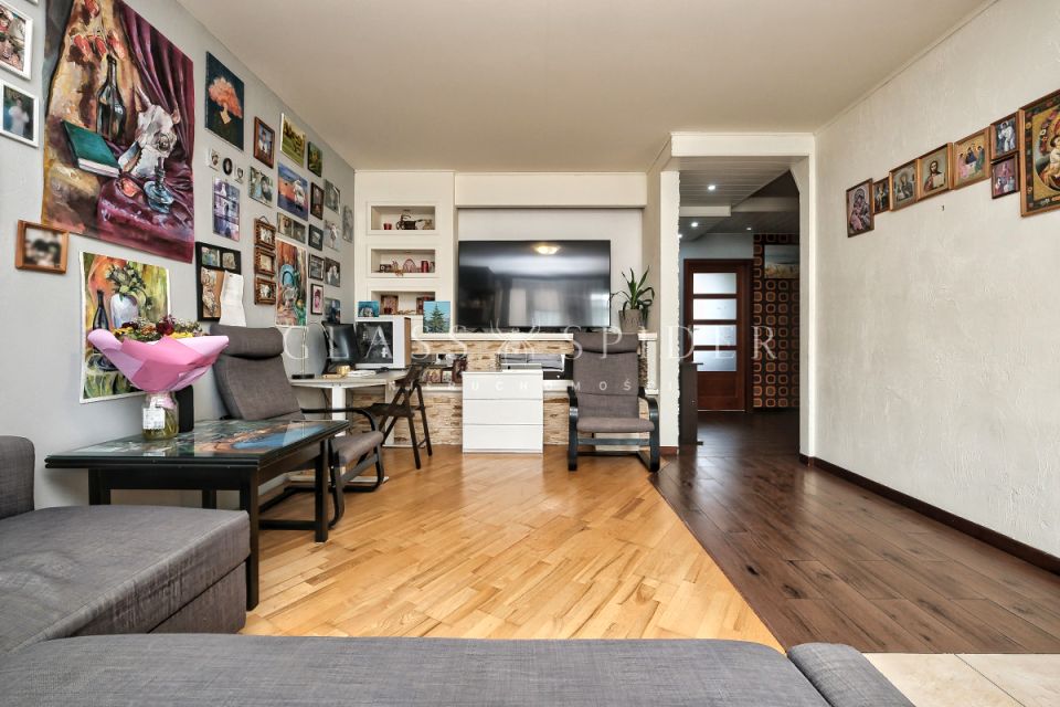 Mieszkanie blok mieszkalny Warszawa