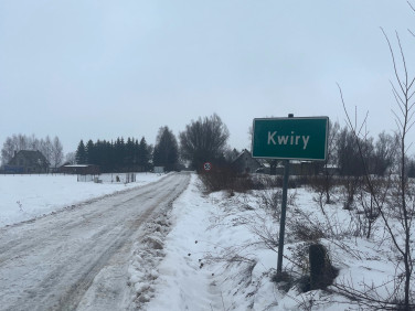 Działka nad jeziorem