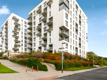 Mieszkanie blok mieszkalny przy lesie