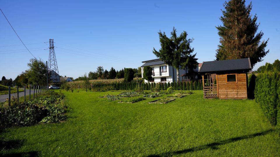 Ogrodzona działka sprzedam