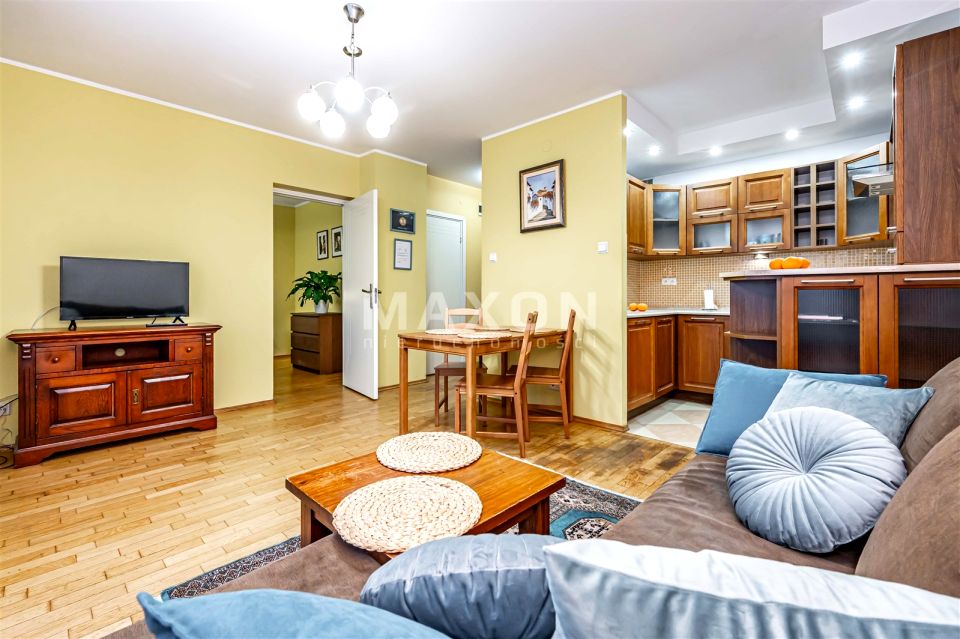 Mieszkanie blok mieszkalny sprzedaż