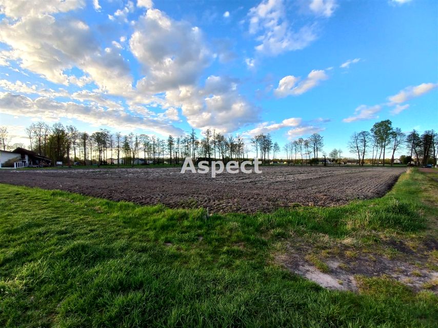 Pusta działka Chybie