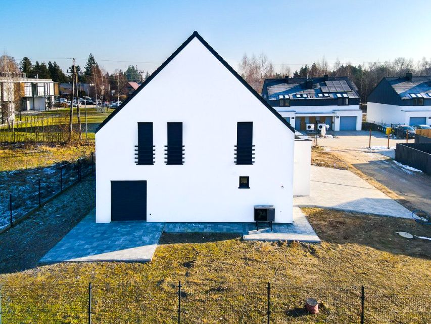 Dom z garażem