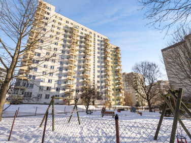 Mieszkanie blok mieszkalny nad jeziorem