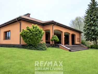 Dom Michałów-Reginów