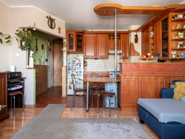 Mieszkanie blok mieszkalny przy lesie