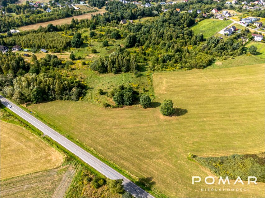 Działka przy lesie