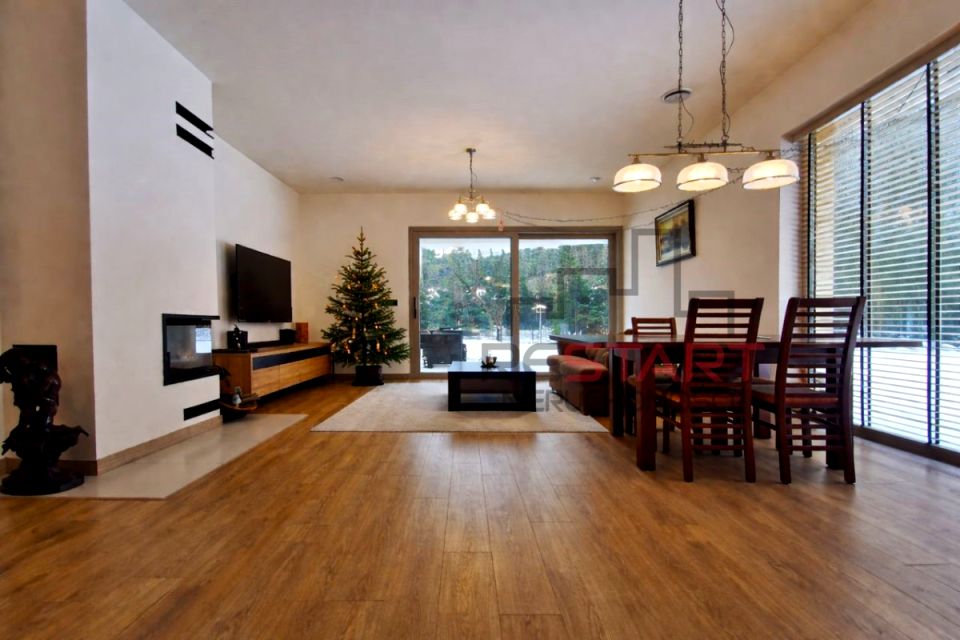 Dom Książenice sprzedaż