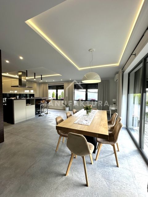 Dom wolnostojący sprzedaż