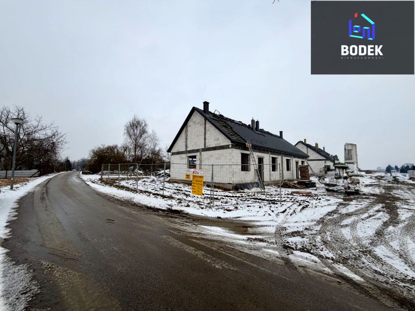 Dom Dobroszów Oleśnicki