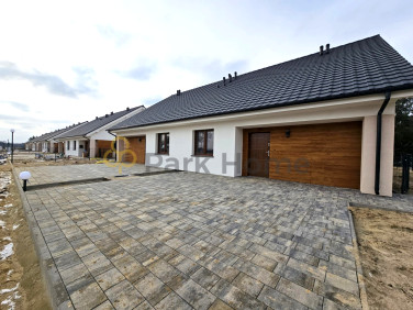 Dom z parkingiem