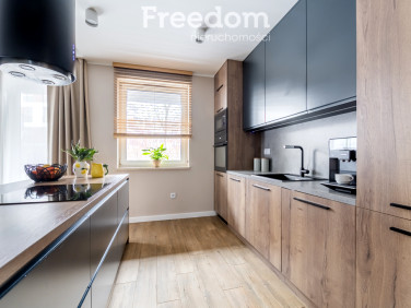 Mieszkanie blok mieszkalny nad rzeką