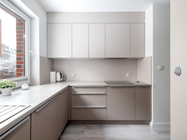 Mieszkanie blok mieszkalny przy lesie