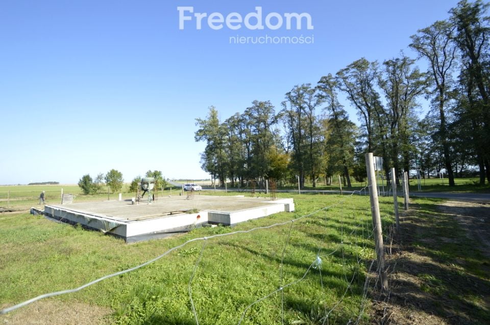 Ogrodzona działka sprzedam