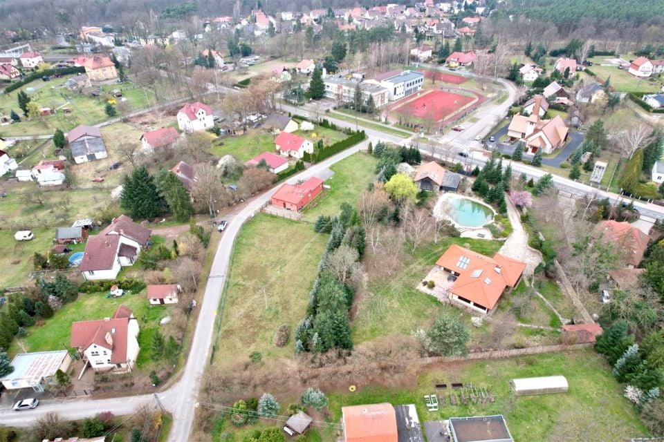 Ogrodzona działka sprzedam
