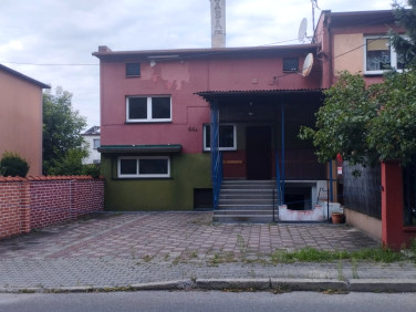 Dom z garażem