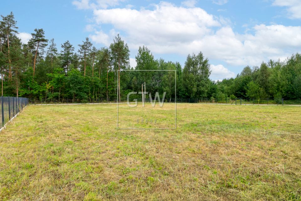 Ogrodzona działka Henryków