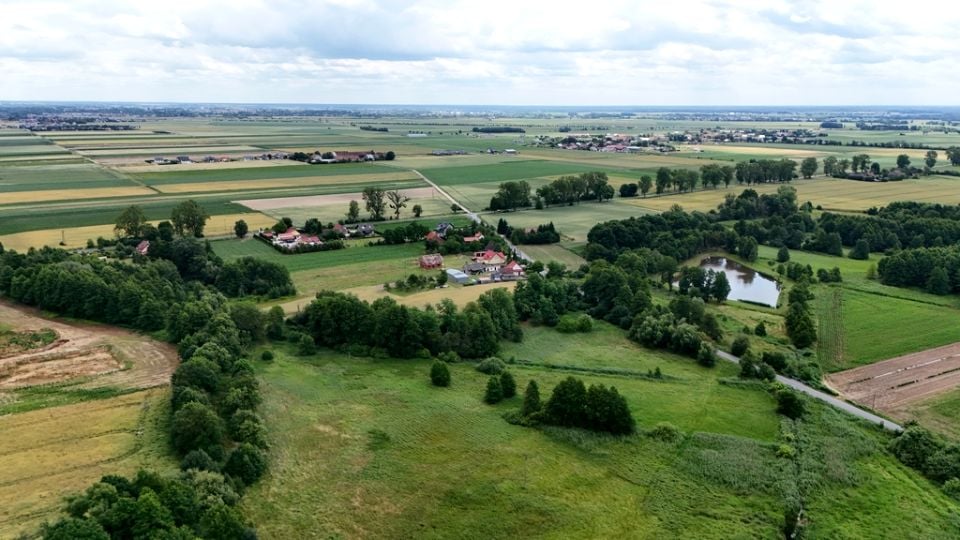 Działka Dobra
