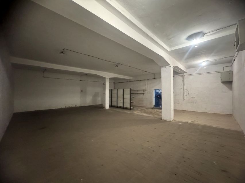 Budynek użytkowy Warszawa