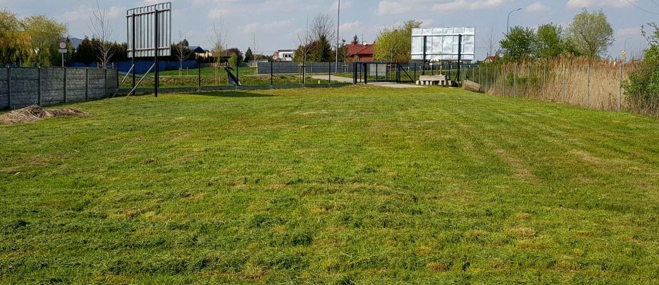 Działka przy lesie