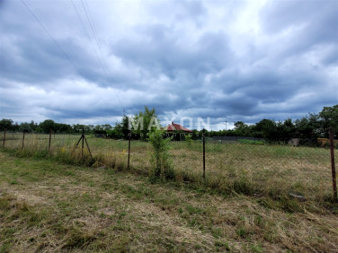 Ogrodzona działka Dębe