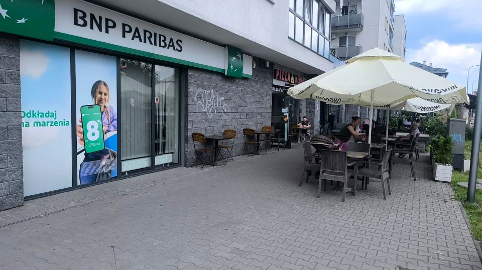 Lokal Ząbki